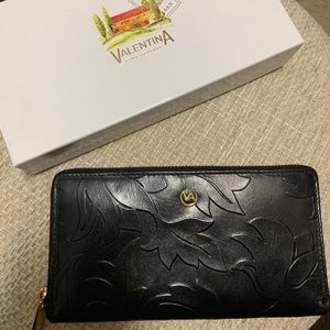 New Valentina wallet